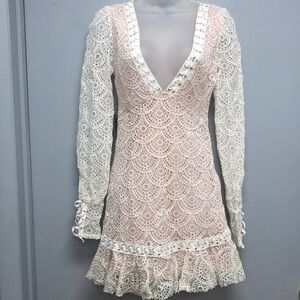 Forever 21 long sleeve lace dress